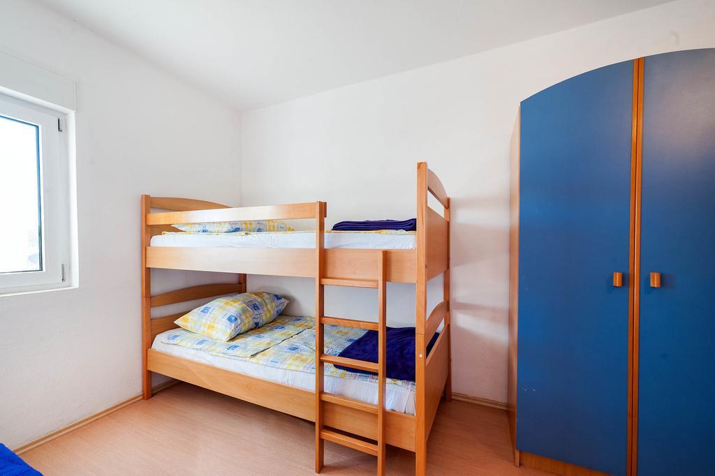 Apartments Maras 希贝尼克 外观 照片